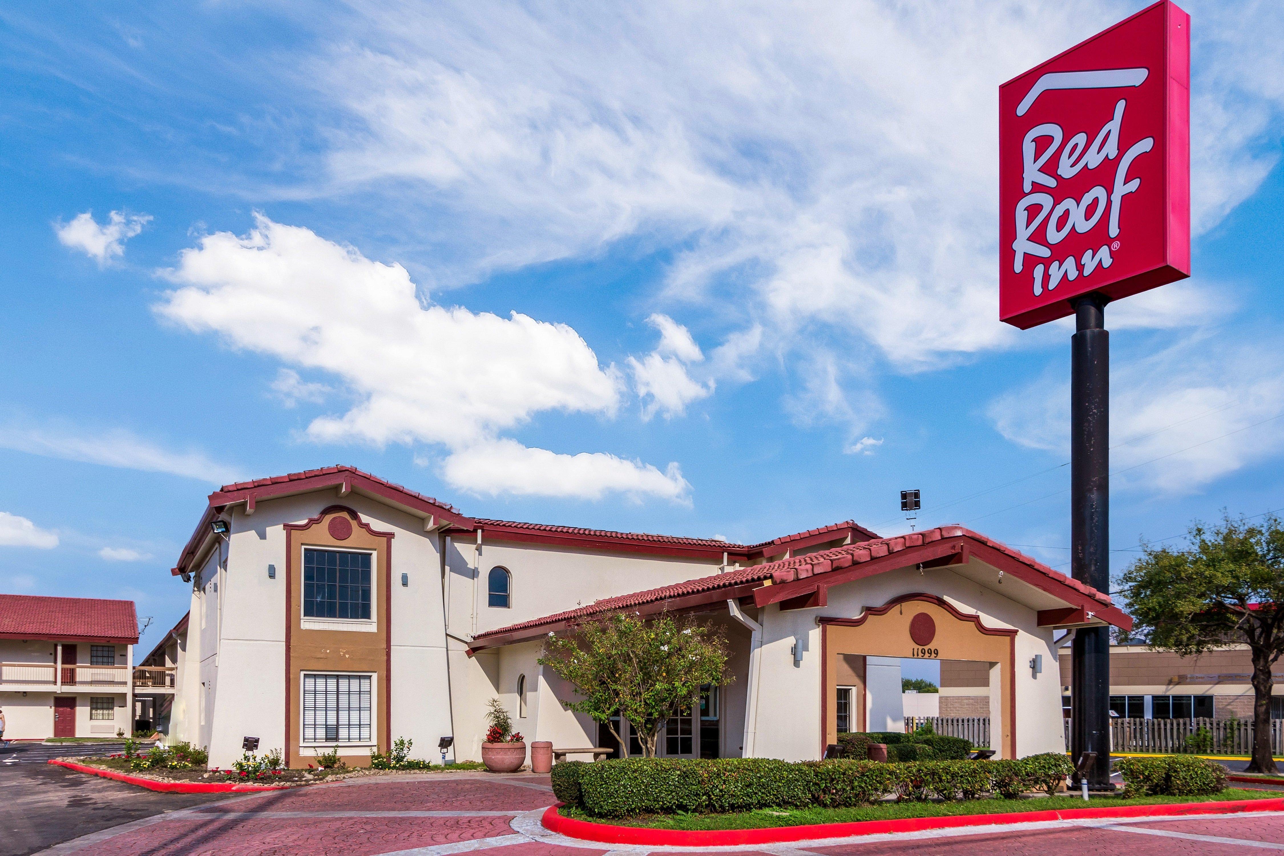 Red Roof Inn Houston East I-10 Екстериор снимка