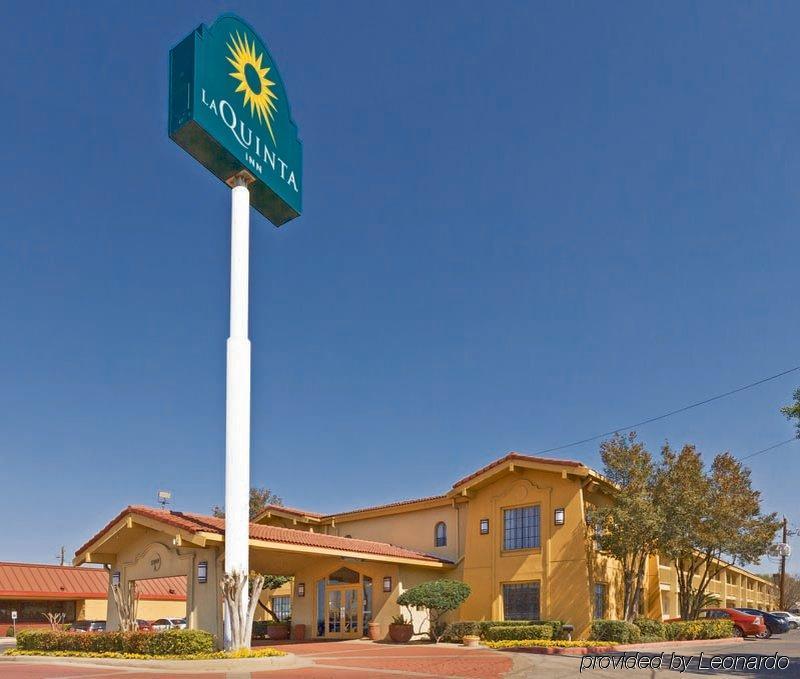 Red Roof Inn Houston East I-10 Екстериор снимка