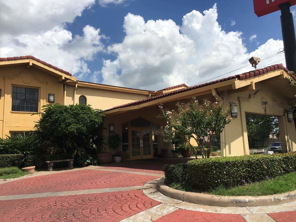 Red Roof Inn Houston East I-10 Екстериор снимка